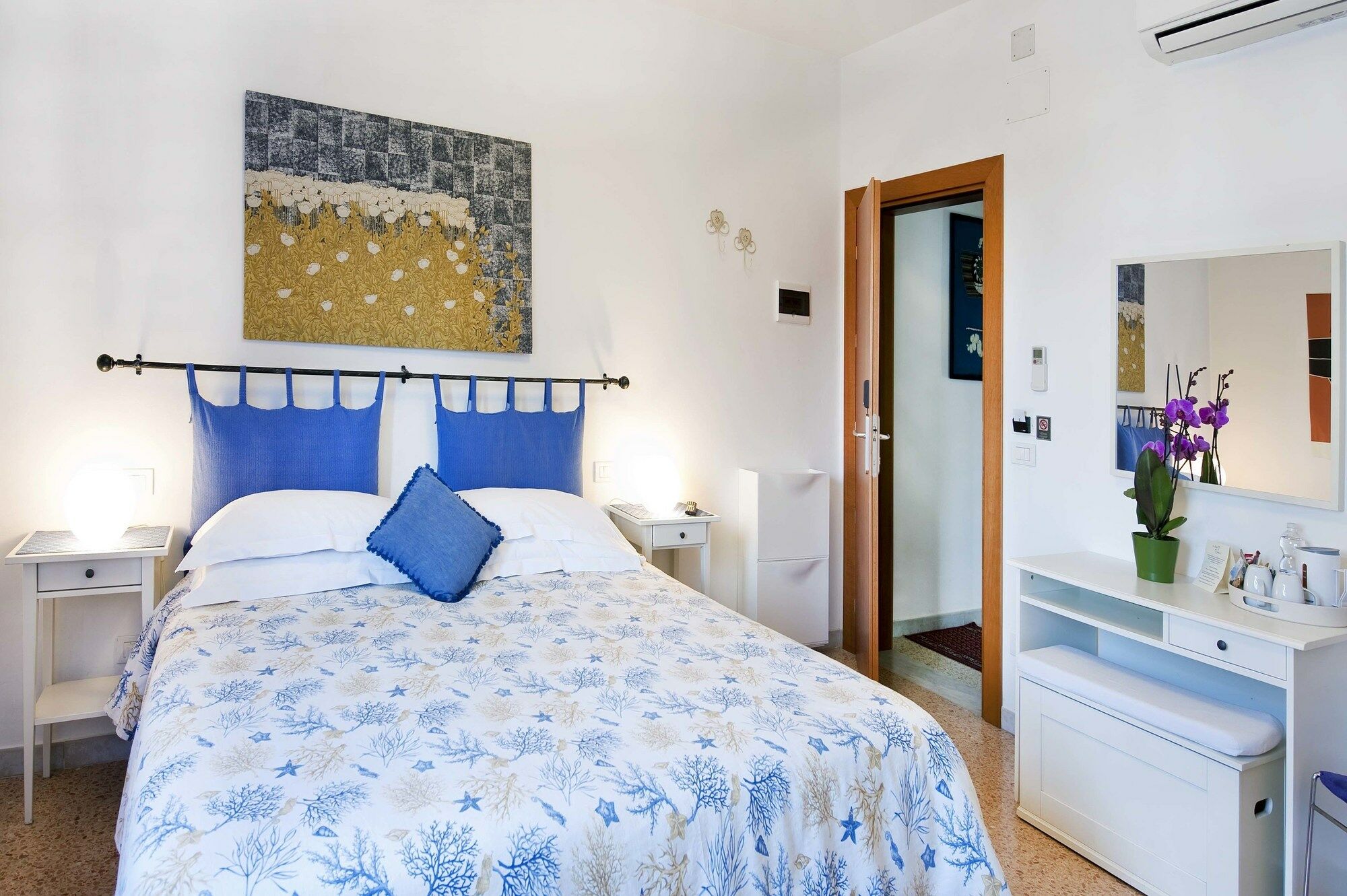 Bed and Breakfast A Due Passi Форте-деи-Марми Экстерьер фото